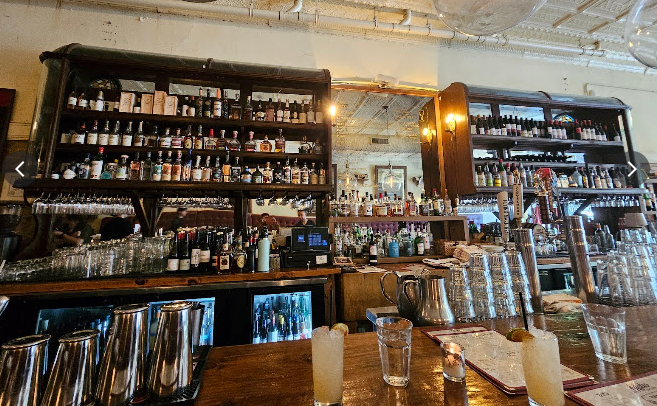 Spanish tapas and wine at Mateo Bar de Tapas